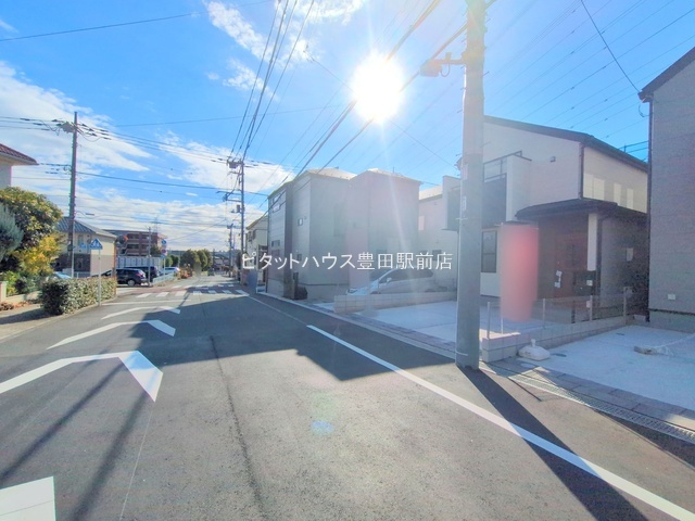 �O�ʓ��H�܂ތ��n�ʐ^ -