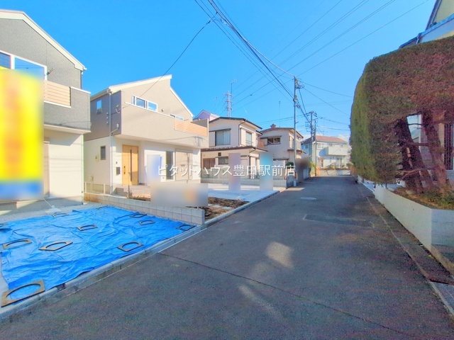 �O�ʓ��H�܂ތ��n�ʐ^ -