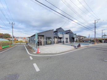 �O�ʓ��H�܂ތ��n�ʐ^ -