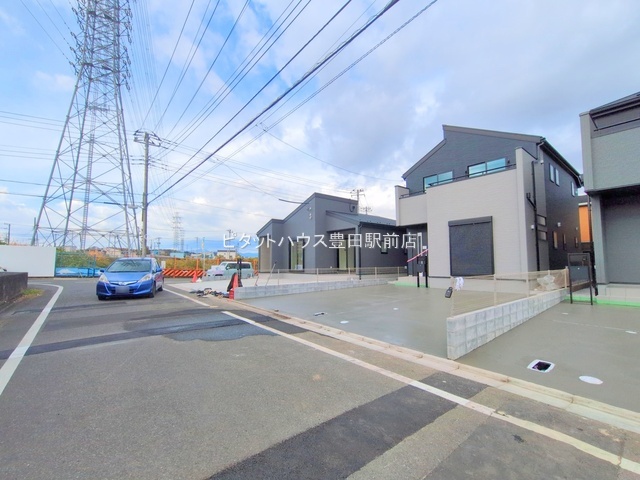 �O�ʓ��H�܂ތ��n�ʐ^ -