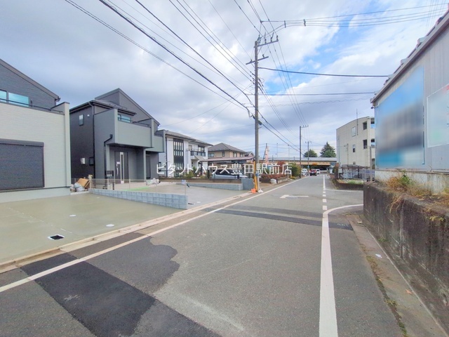 �O�ʓ��H�܂ތ��n�ʐ^ -