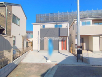 �O�ʓ��H�܂ތ��n�ʐ^ -