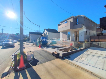 �O�ʓ��H�܂ތ��n�ʐ^ -