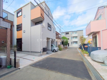 �O�ʓ��H�܂ތ��n�ʐ^ -