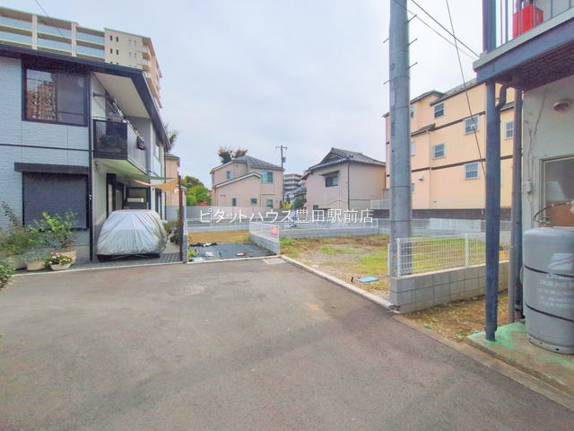 �O�ʓ��H�܂ތ��n�ʐ^ -