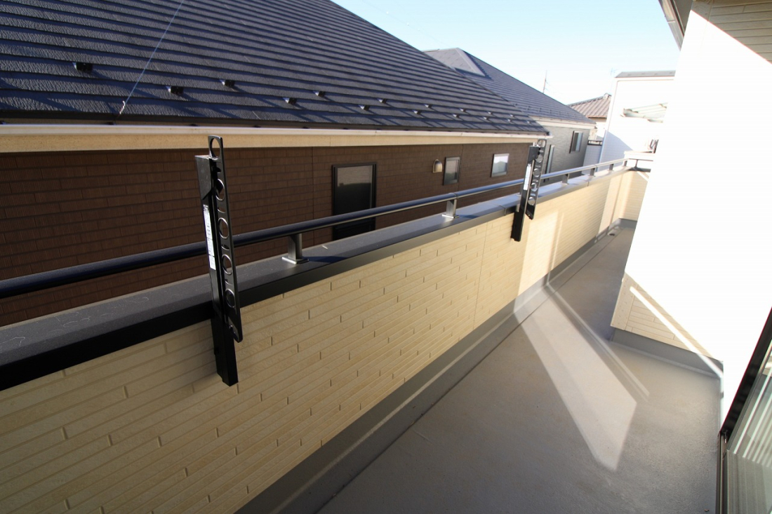 �o���R�j�[ -