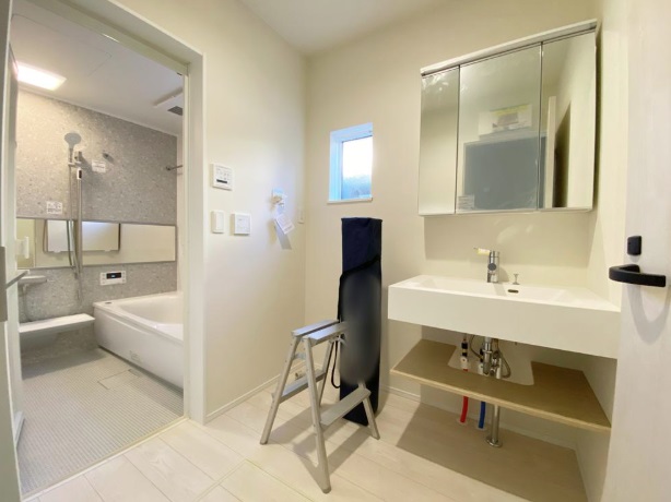 ���ʑ�E���ʏ� -