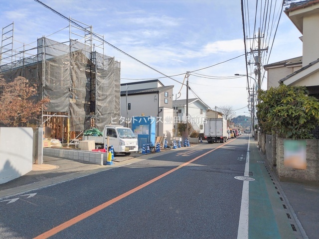 �O�ʓ��H�܂ތ��n�ʐ^ -