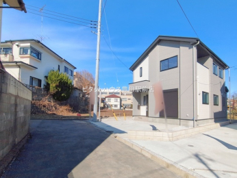 �O�ʓ��H�܂ތ��n�ʐ^ -