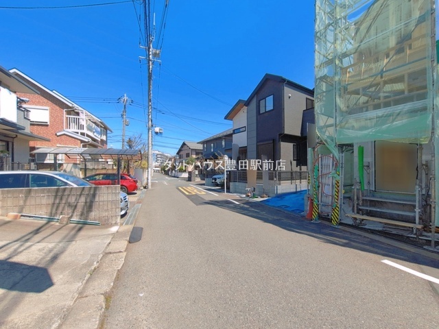 �O�ʓ��H�܂ތ��n�ʐ^ -