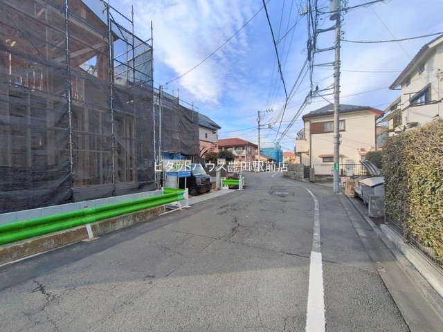 �O�ʓ��H�܂ތ��n�ʐ^ -