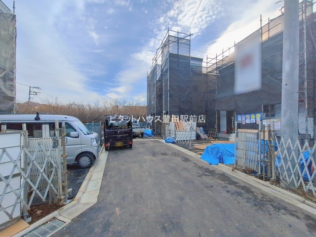 �O�ʓ��H�܂ތ��n�ʐ^ -