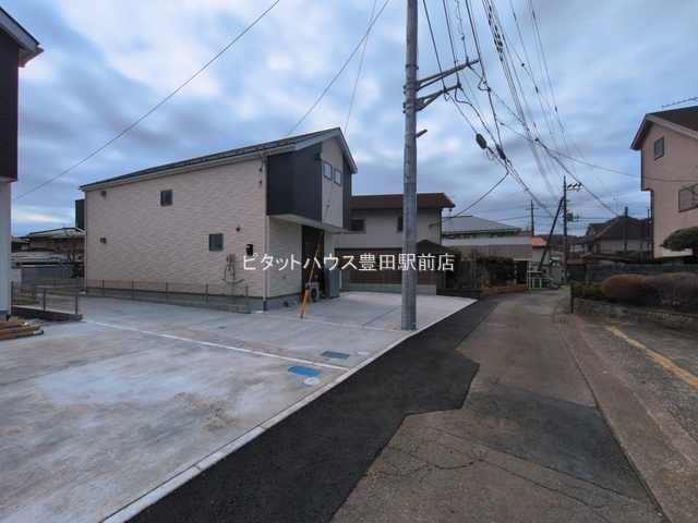 �O�ʓ��H�܂ތ��n�ʐ^ -