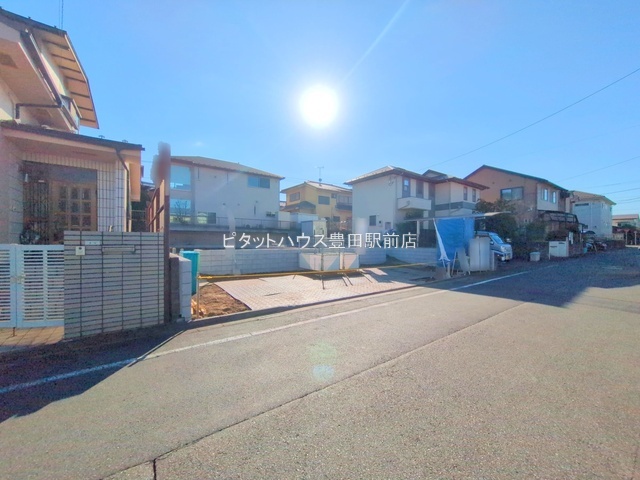 �O�ʓ��H�܂ތ��n�ʐ^ -