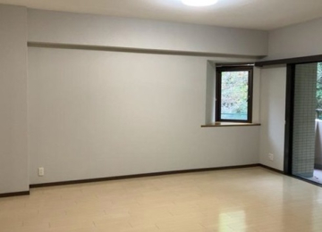 ���r���O -