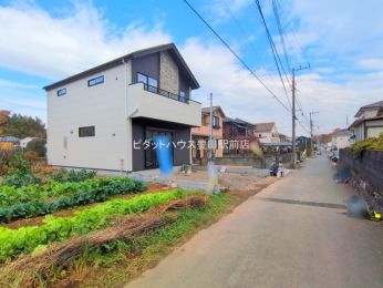 �O�ʓ��H�܂ތ��n�ʐ^ -