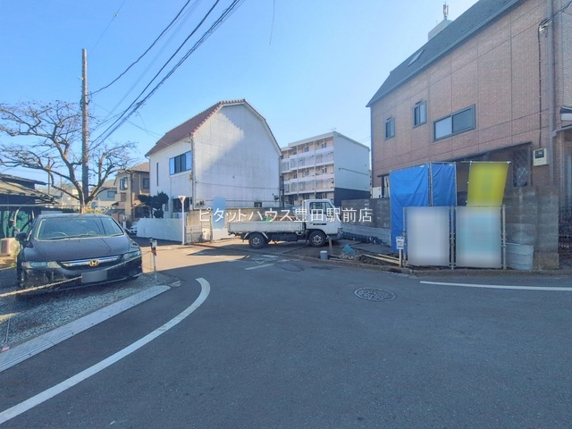 �O�ʓ��H�܂ތ��n�ʐ^ -