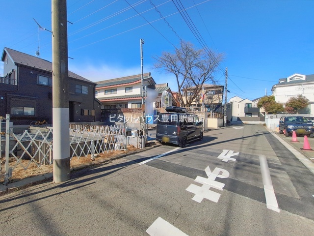 �O�ʓ��H�܂ތ��n�ʐ^ -