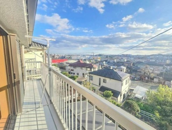 �o���R�j�[ -