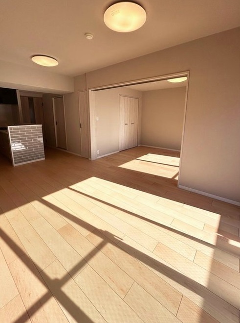 ���r���O -