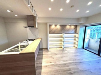 ���r���O -