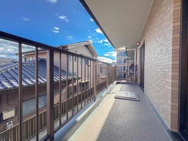 �o���R�j�[ -