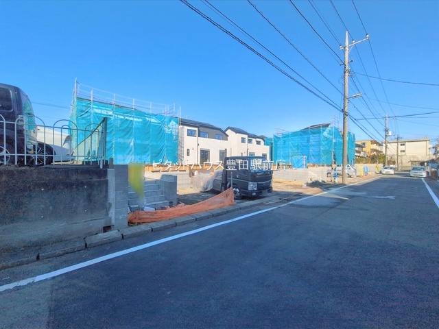 �O�ʓ��H�܂ތ��n�ʐ^ -