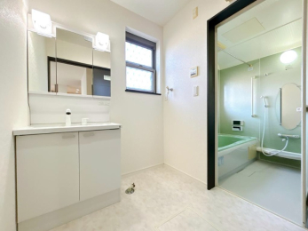 ���ʑ�E���ʏ� -