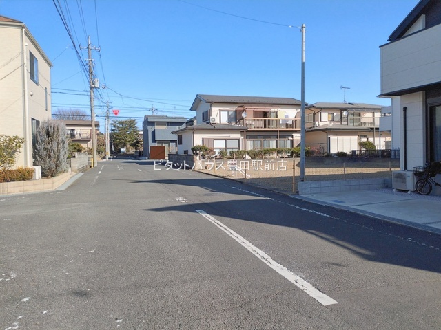 �O�ʓ��H�܂ތ��n�ʐ^ -