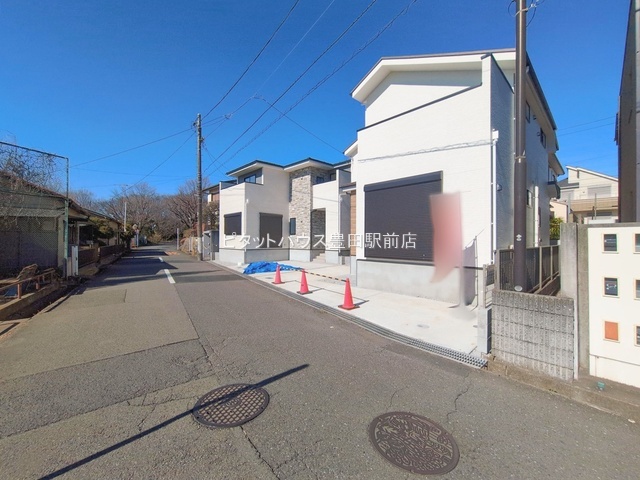 �O�ʓ��H�܂ތ��n�ʐ^ -