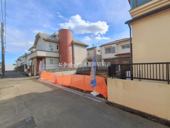 �O�ʓ��H�܂ތ��n�ʐ^ -