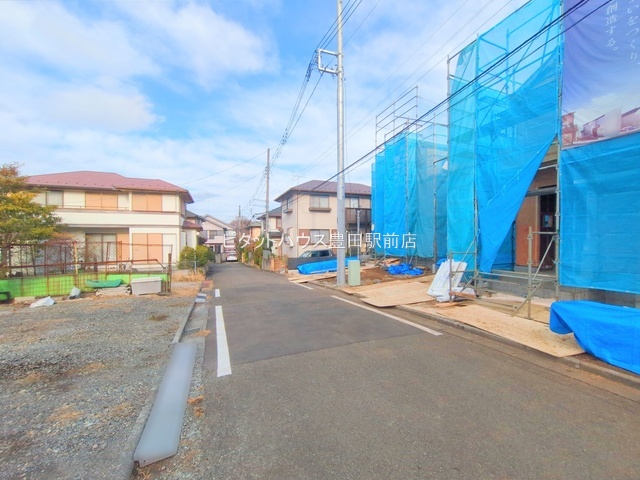 �O�ʓ��H�܂ތ��n�ʐ^ -