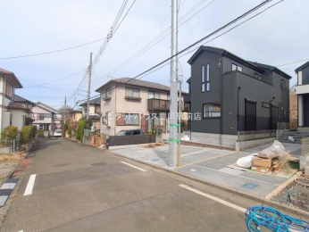 �O�ʓ��H�܂ތ��n�ʐ^ -