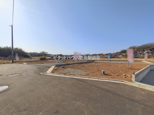 �O�ʓ��H�܂ތ��n�ʐ^ -