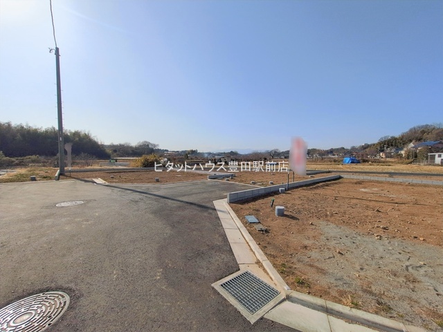 �O�ʓ��H�܂ތ��n�ʐ^ -