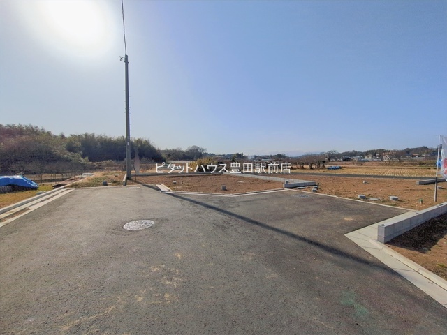 �O�ʓ��H�܂ތ��n�ʐ^ -