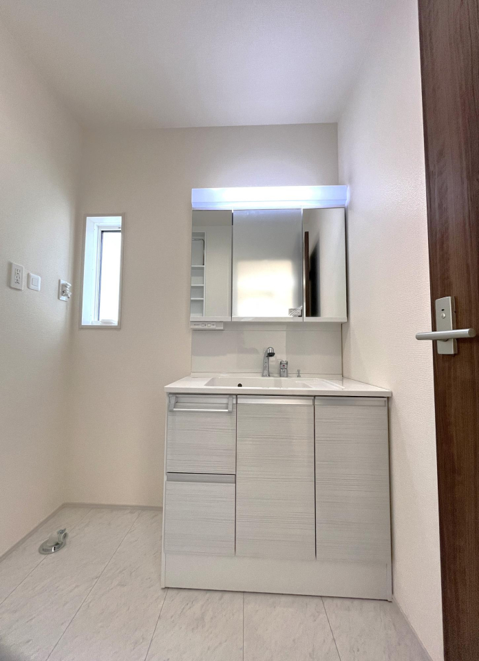 ���ʑ�E���ʏ� -