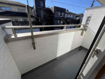 �o���R�j�[ -