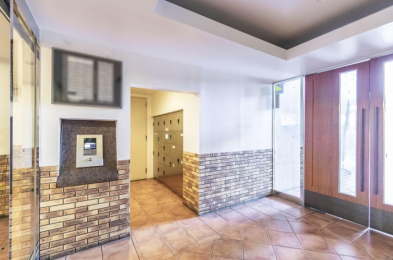 �G���g�����X -