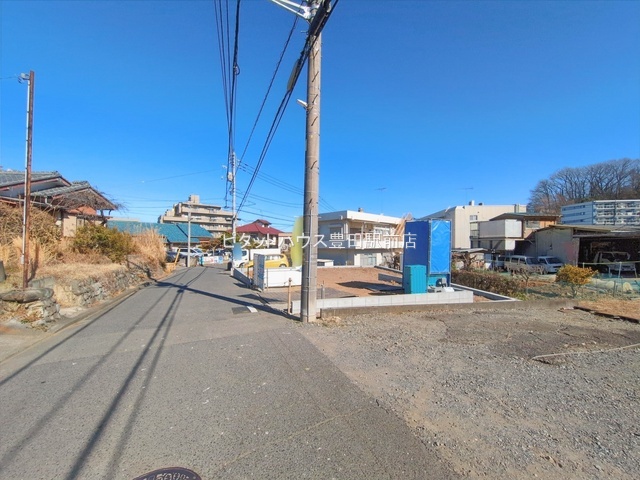 �O�ʓ��H�܂ތ��n�ʐ^ -