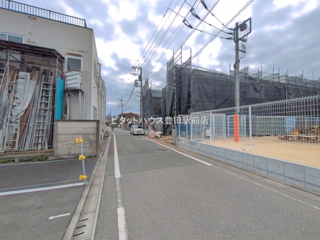 �O�ʓ��H�܂ތ��n�ʐ^ -