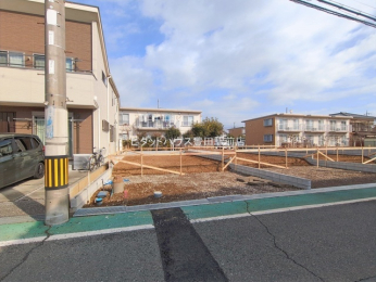 �O�ʓ��H�܂ތ��n�ʐ^ -