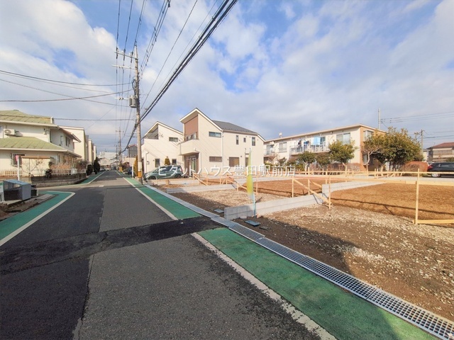 �O�ʓ��H�܂ތ��n�ʐ^ -