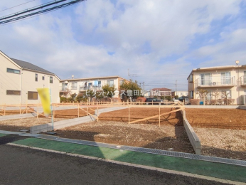 �O�ʓ��H�܂ތ��n�ʐ^ -