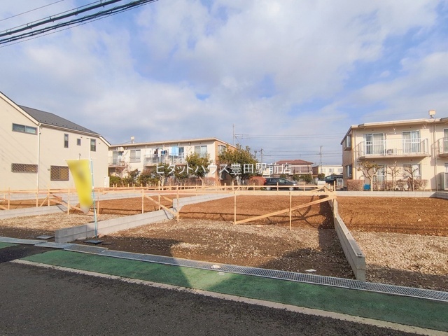 �O�ʓ��H�܂ތ��n�ʐ^ -