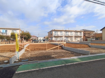 �O�ʓ��H�܂ތ��n�ʐ^ -