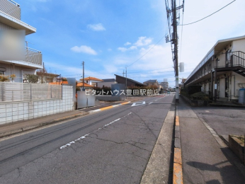 �O�ʓ��H�܂ތ��n�ʐ^ -