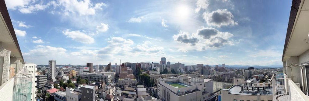 �Z�˂���̒��]�ʐ^ -