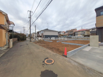 �O�ʓ��H�܂ތ��n�ʐ^ -