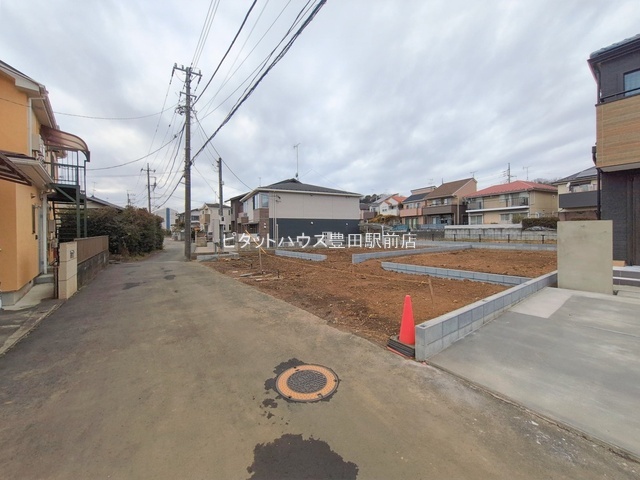 �O�ʓ��H�܂ތ��n�ʐ^ -